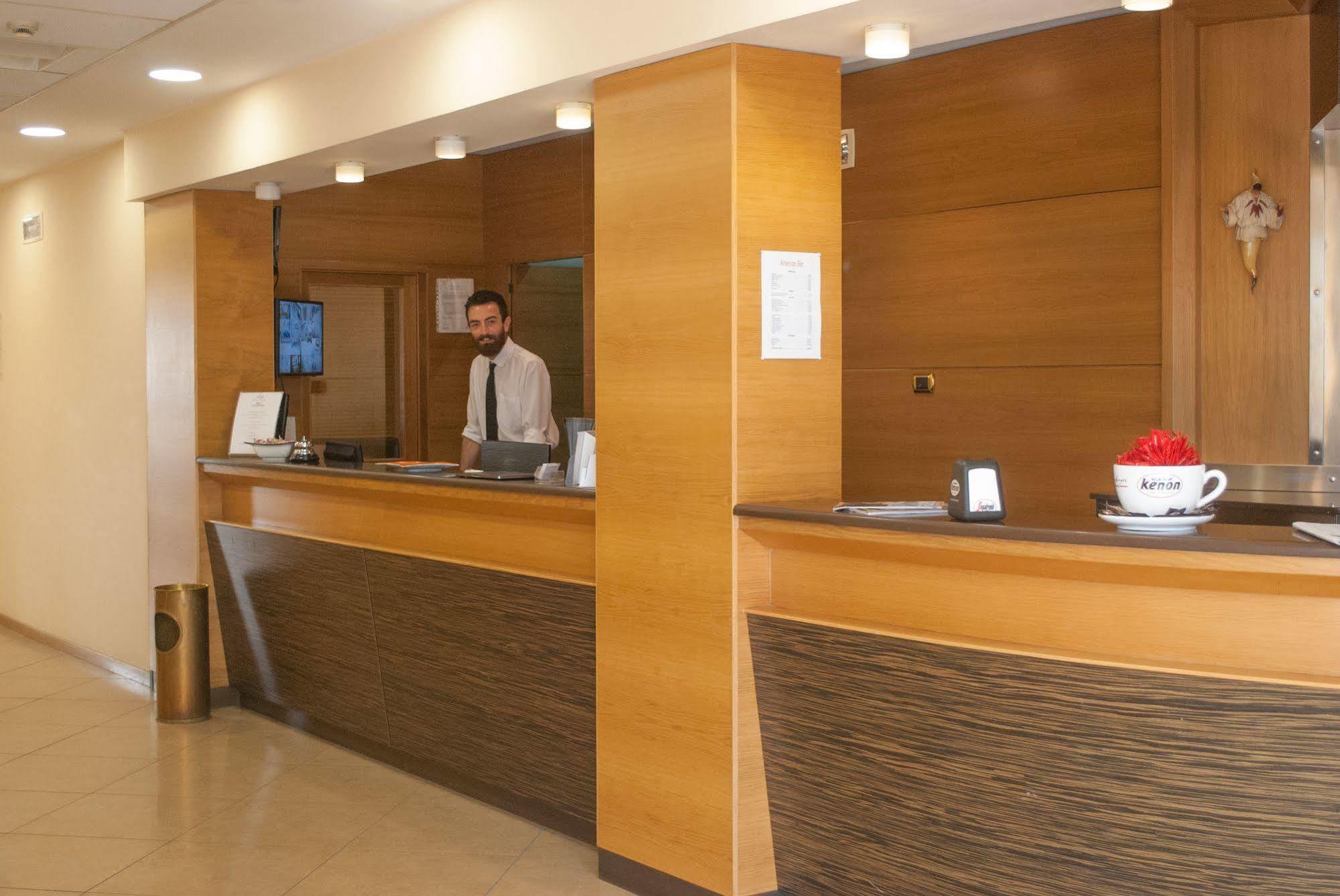 City Hotel Casoria Dış mekan fotoğraf