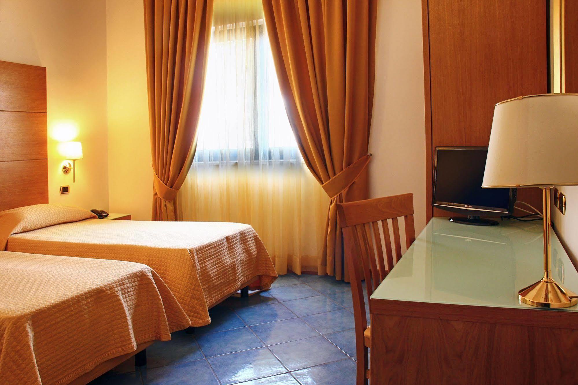 City Hotel Casoria Dış mekan fotoğraf