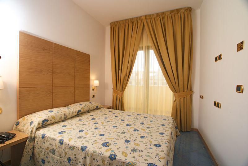 City Hotel Casoria Dış mekan fotoğraf